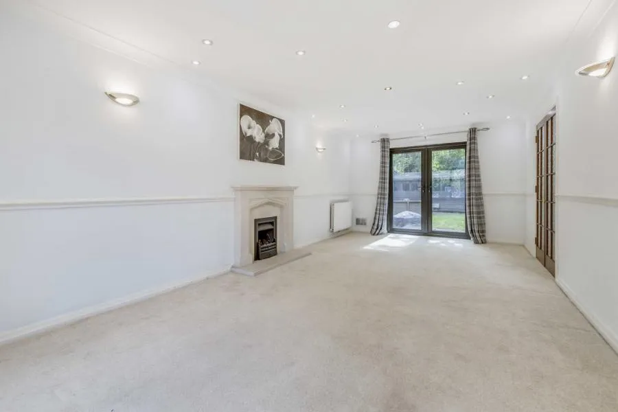Hedingham Close, Horley, RH6, photo 5