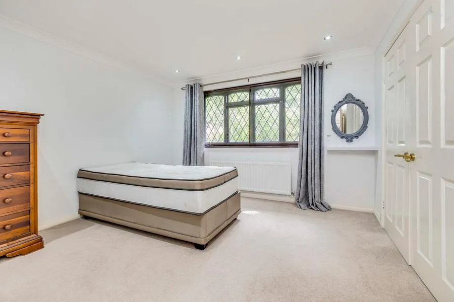Hedingham Close, Horley, RH6, photo 17