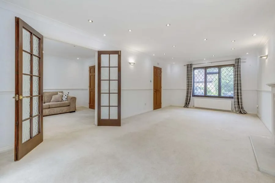 Hedingham Close, Horley, RH6, photo 2
