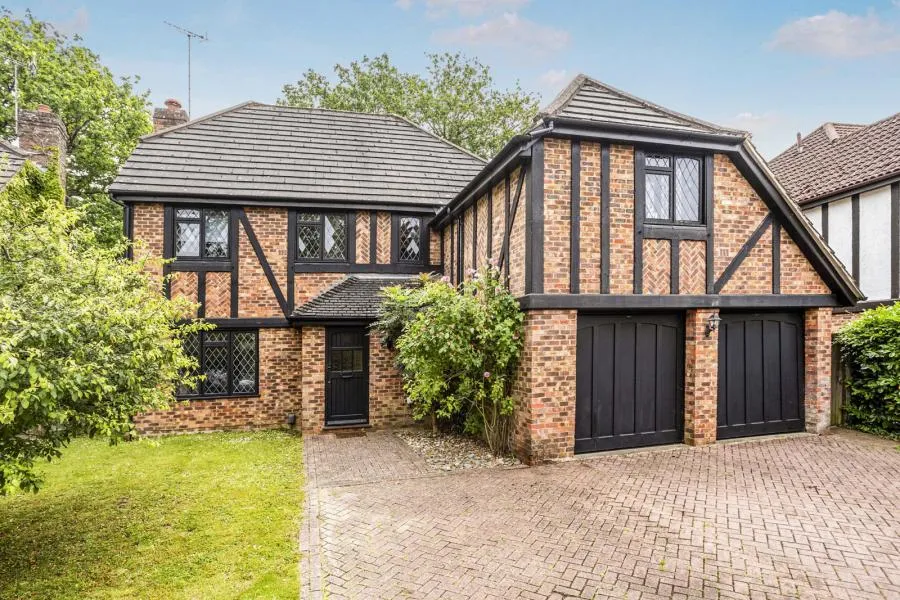 Hedingham Close, Horley, RH6, photo 3
