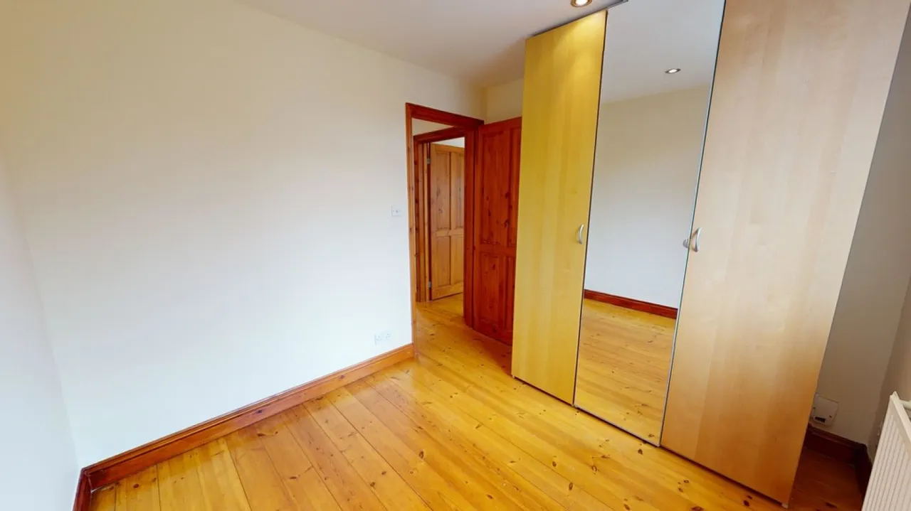 Orchard Avenue, Cheltenham, photo 7