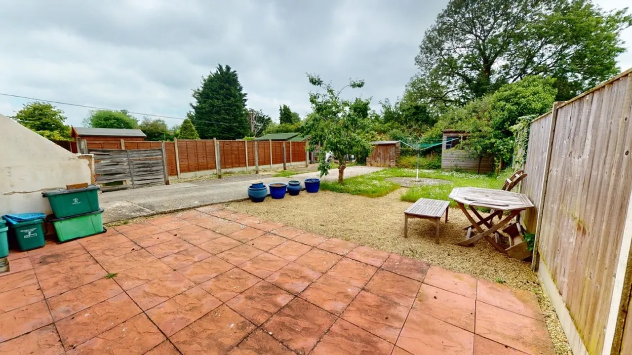 Orchard Avenue, Cheltenham, photo 11