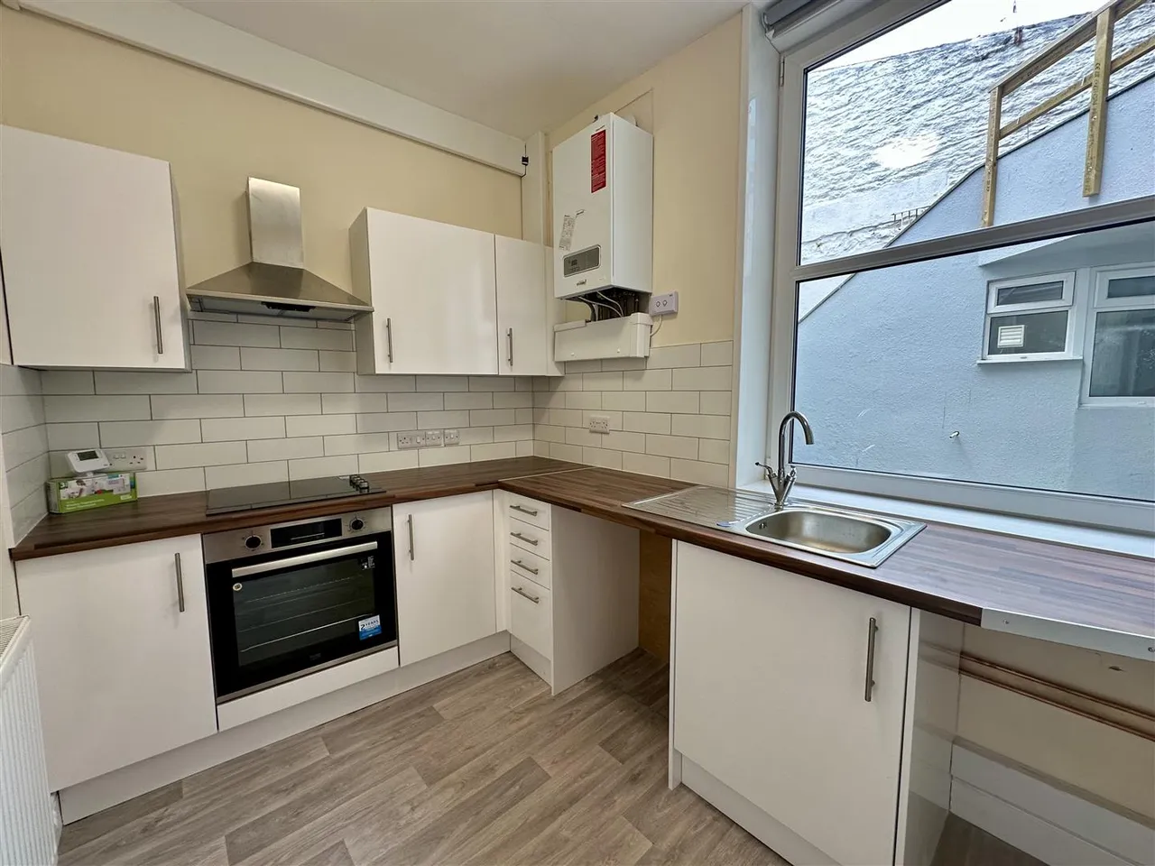 Lower Manor Road, Brixham, photo 3