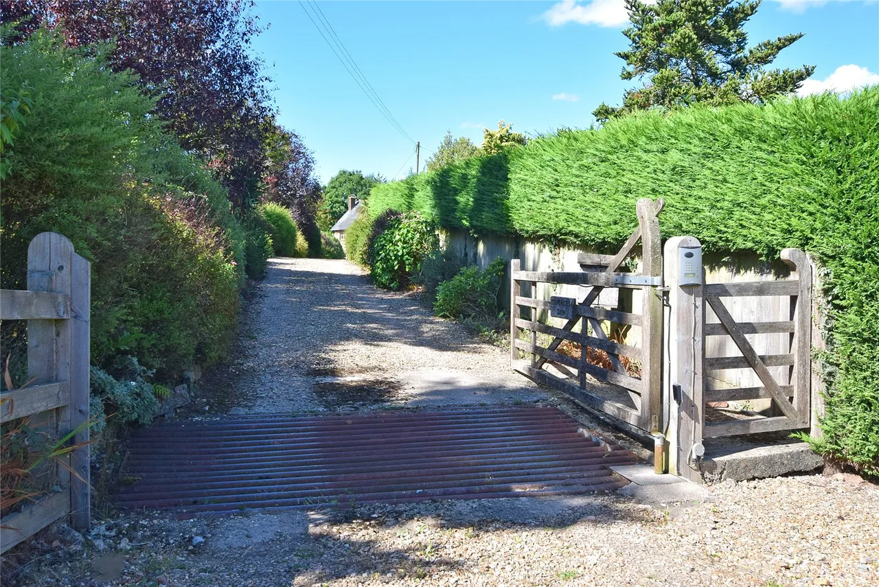 Trimshayes Barn, Stockland, Honiton, Devon, EX14 9LL, photo 4
