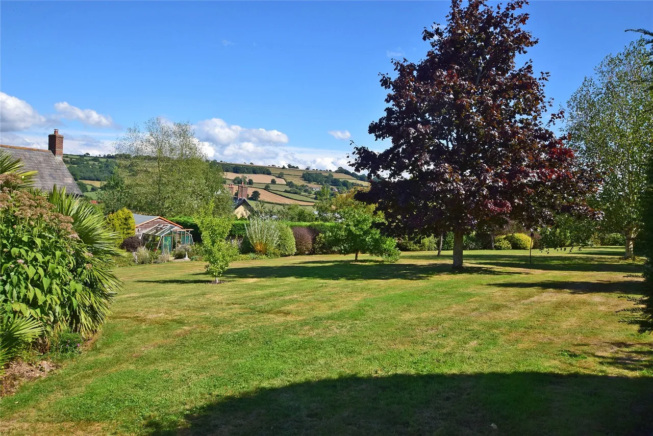 Trimshayes Barn, Stockland, Honiton, Devon, EX14 9LL, photo 3