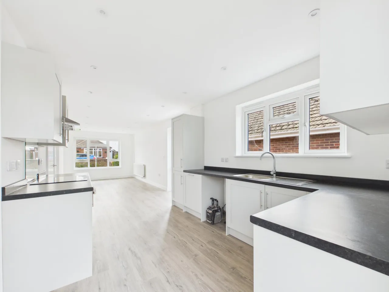 2 bed property for sale, Malvern Rise, Lowestoft