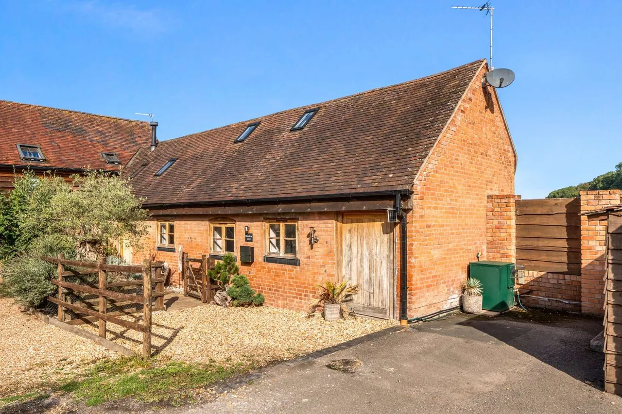 3 bed house for sale — Halesend Grittles End, Storridge, Malvern, Herefordshire, WR13 5EW