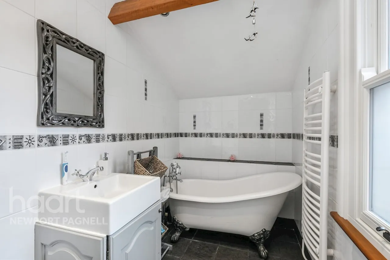 Bury Street, Newport Pagnell, MK16, photo 8