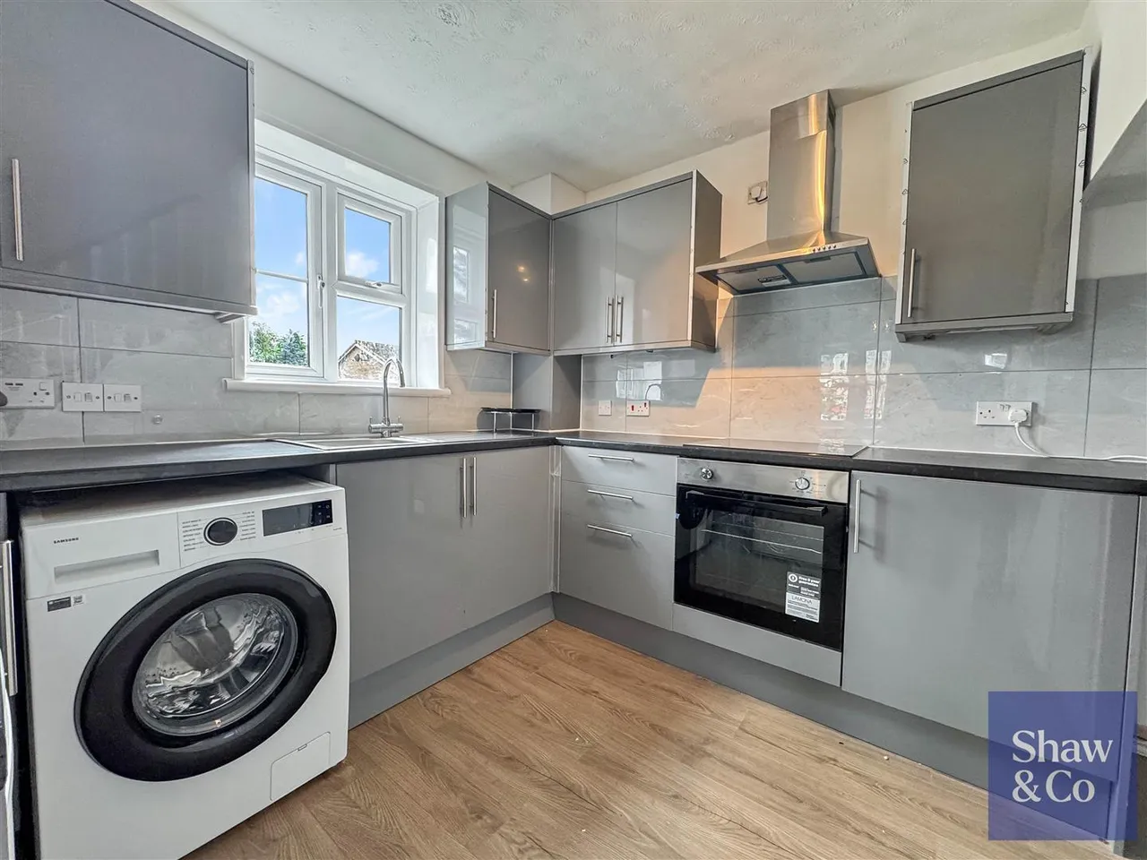 Hithermoor Road, Staines-Upon-Thames, photo 4