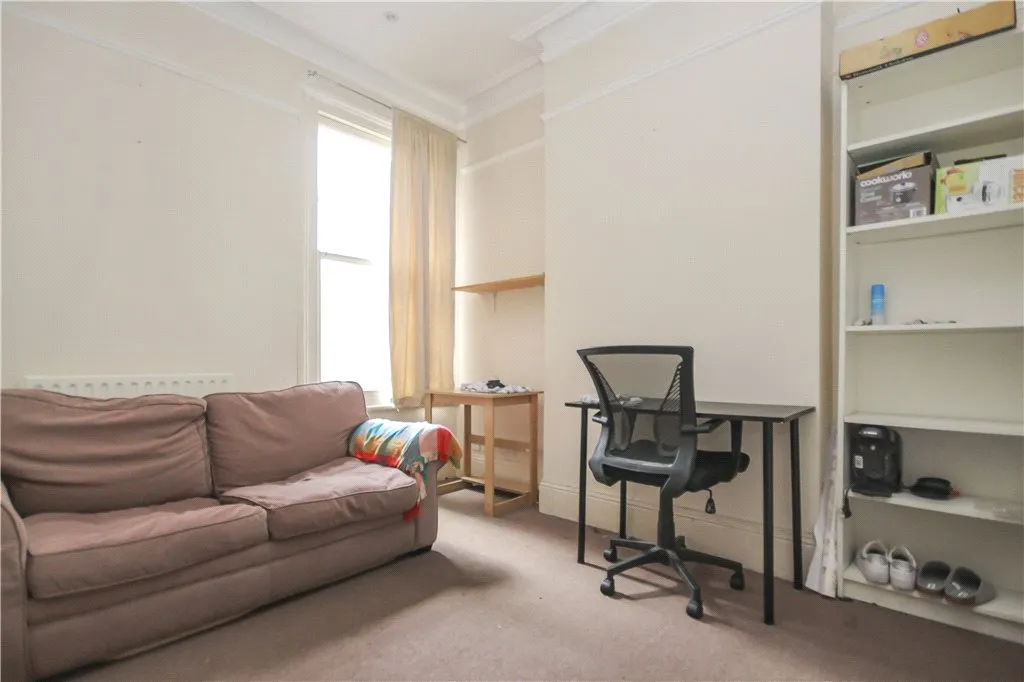 Barcombe Avenue, London, SW2, photo 10