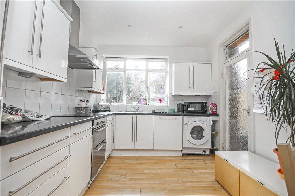 Barcombe Avenue, London, SW2, photo 7