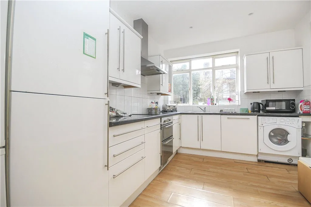 Barcombe Avenue, London, SW2, photo 8