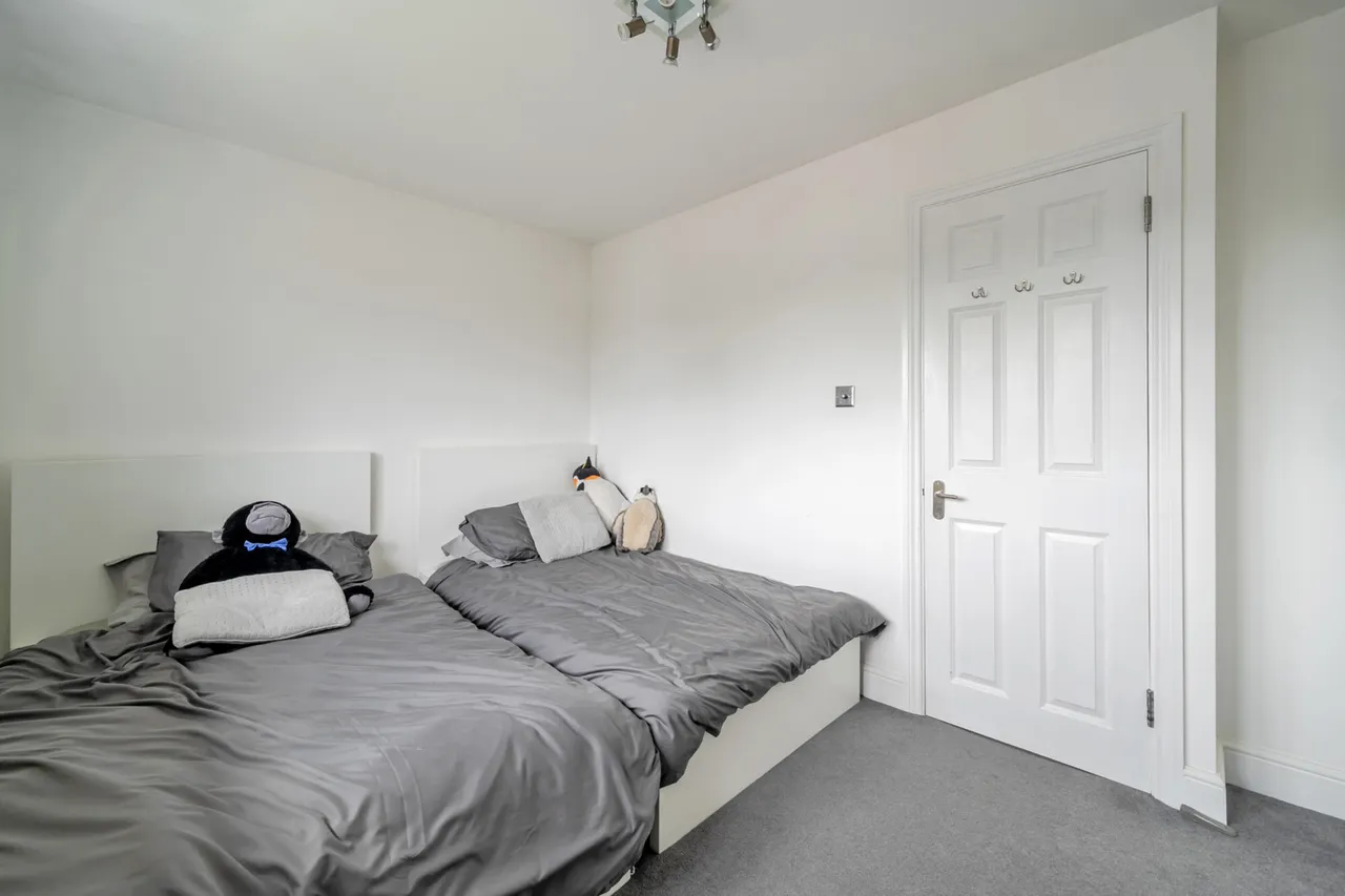 Cranleigh Drive, BR8, photo 10