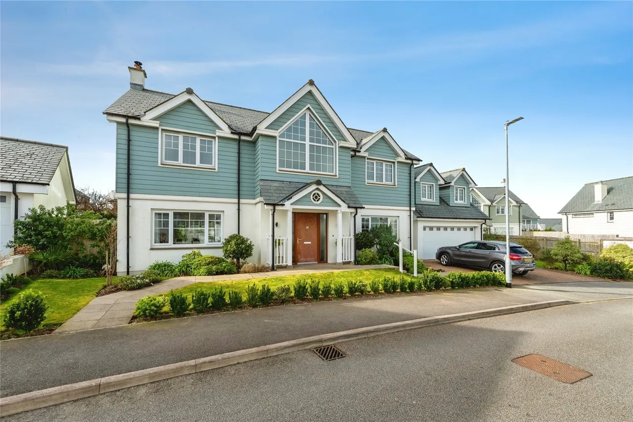 4 bed house for sale, Polpennic Drive, Padstow, PL28