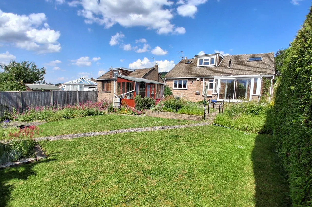 Bushcombe Close, Woodmancote, Chelten..., photo 2