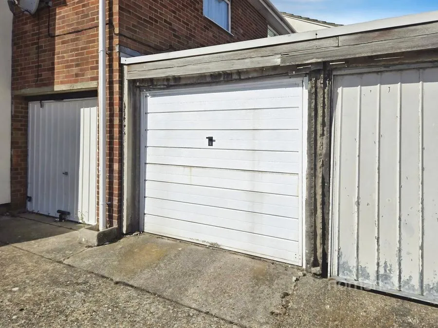 Appledore, Bracknell, RG12, photo 9