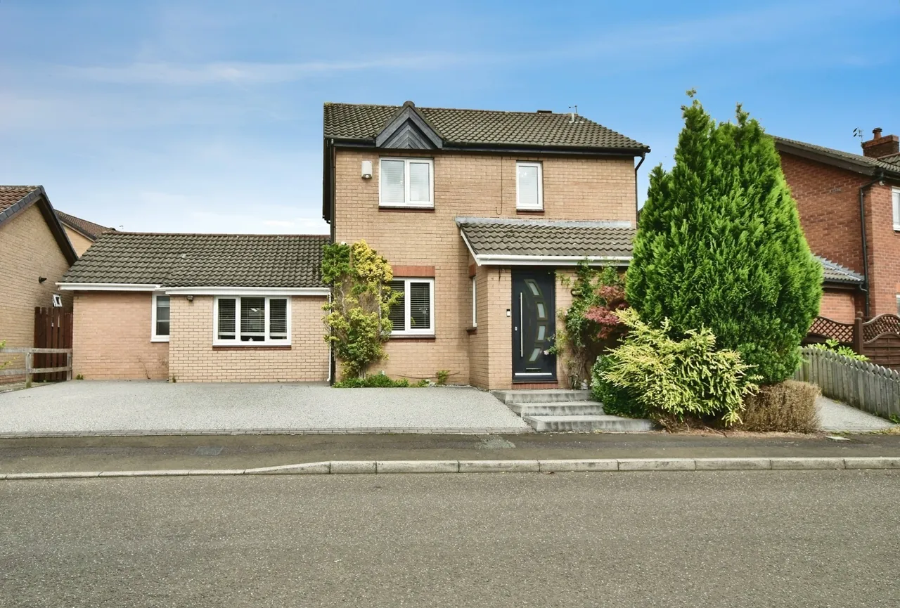 4 bed house for sale — Bowmont Close, Cheadle Hulme, Cheshire, SK8