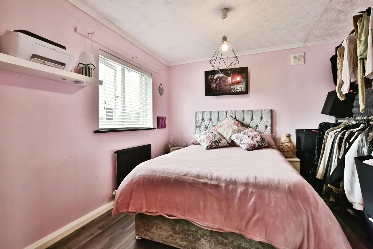 Bowmont Close, Cheadle Hulme, Cheshire, SK8, photo 11