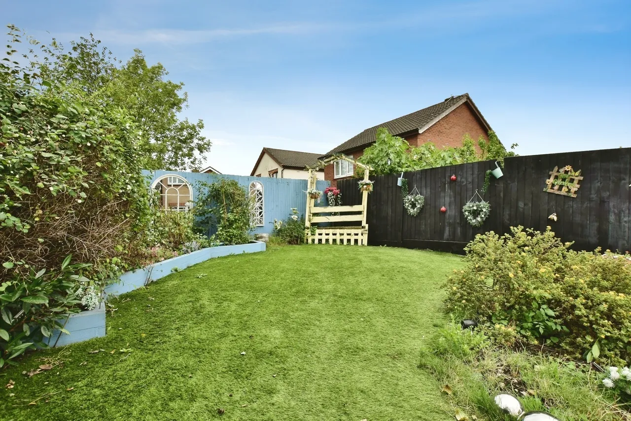 Bowmont Close, Cheadle Hulme, Cheshire, SK8, photo 7