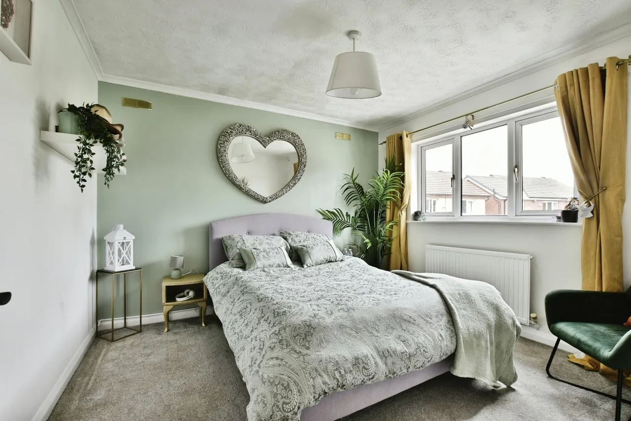 Bowmont Close, Cheadle Hulme, Cheshire, SK8, photo 10