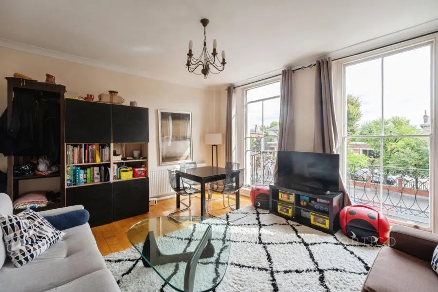 Liverpool Road, London, N1, photo 6
