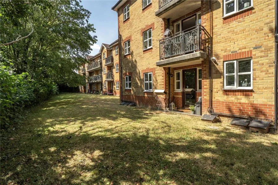 Elliotts Way, Caversham, RG4, photo 17