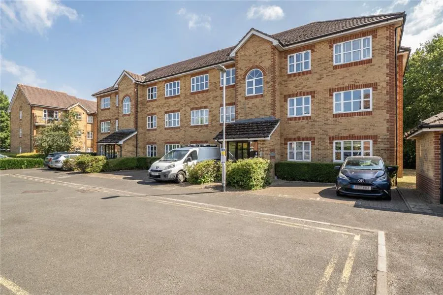 2 bed flat for sale, Elliotts Way, Caversham, RG4