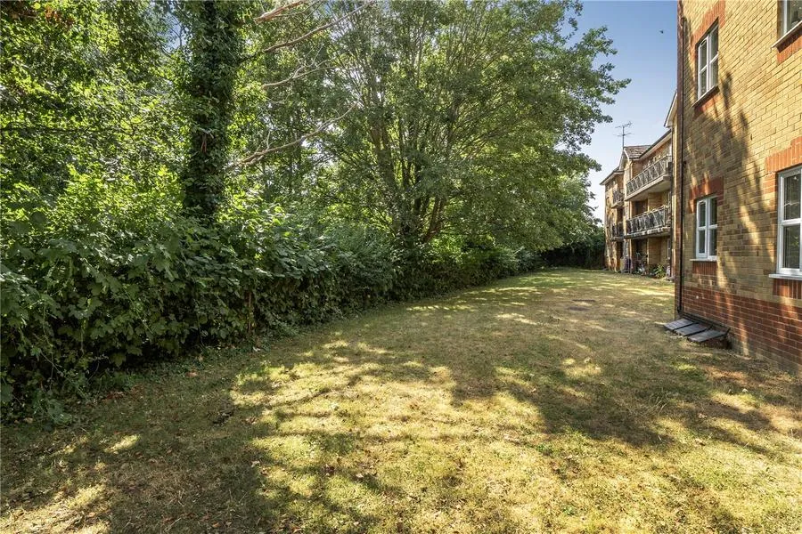 Elliotts Way, Caversham, RG4, photo 14