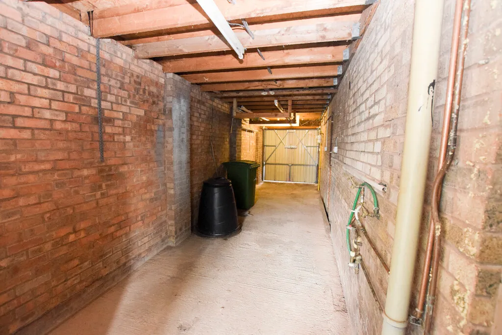 Abbey Fields, Randlay, TF3, photo 16