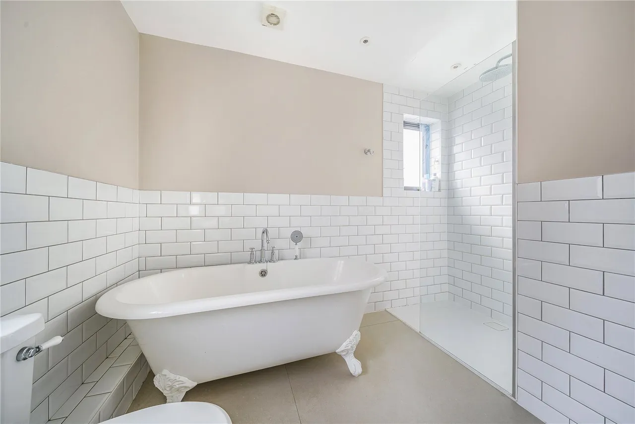 Hanworth Road, Hampton, TW12 3DH, photo 9
