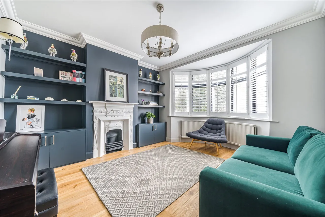Hanworth Road, Hampton, TW12 3DH, photo 2