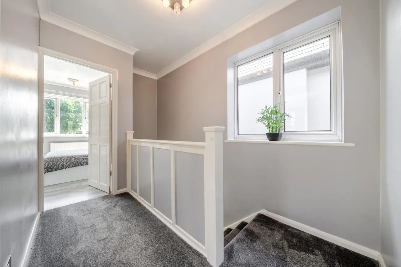 Avenue Road, DA8, photo 9