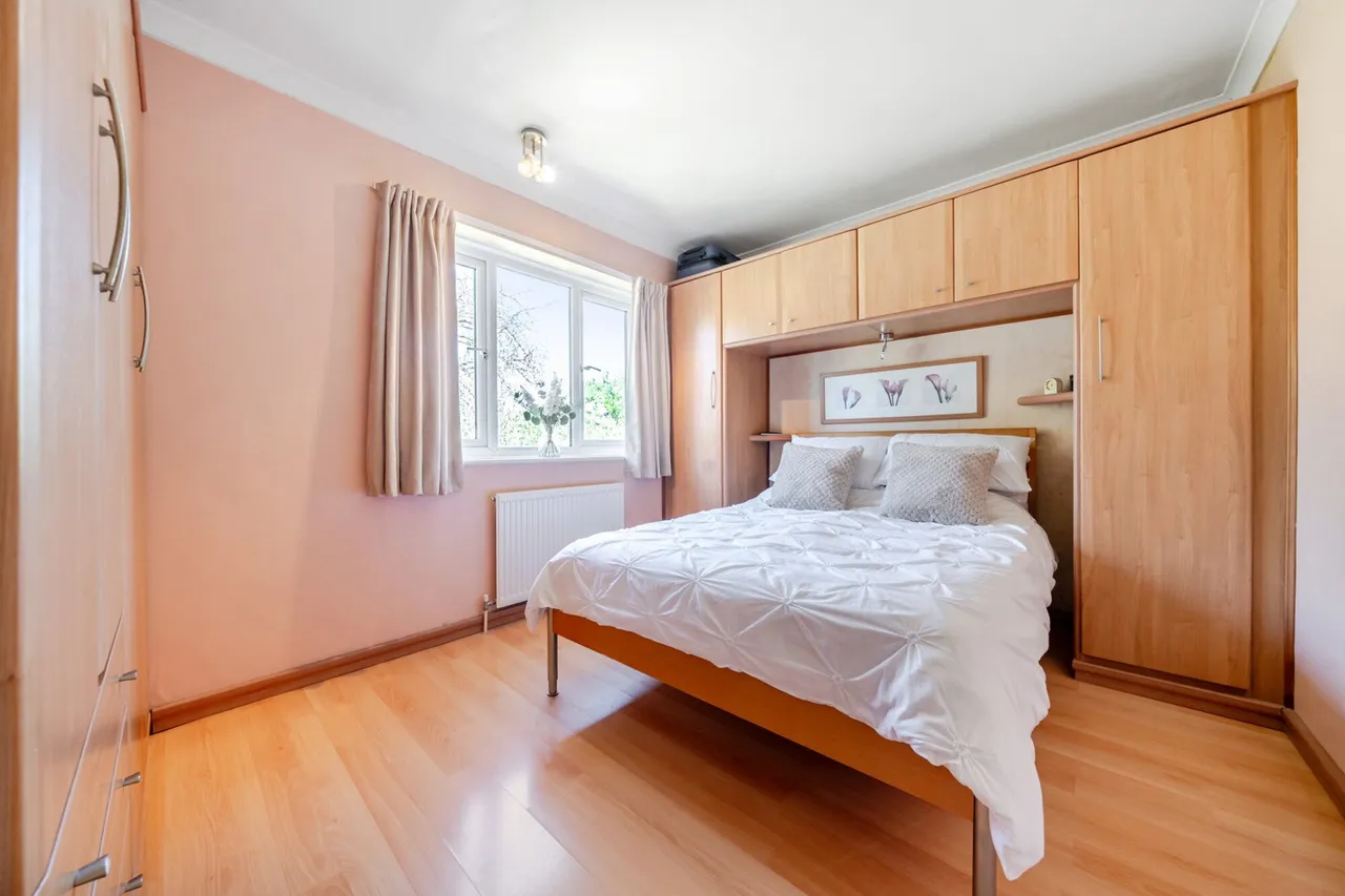 Avenue Road, DA8, photo 11