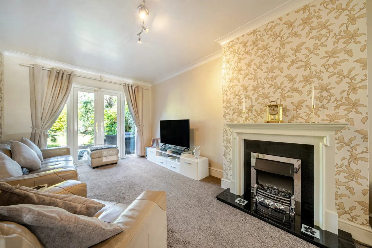 Avenue Road, DA8, photo 13