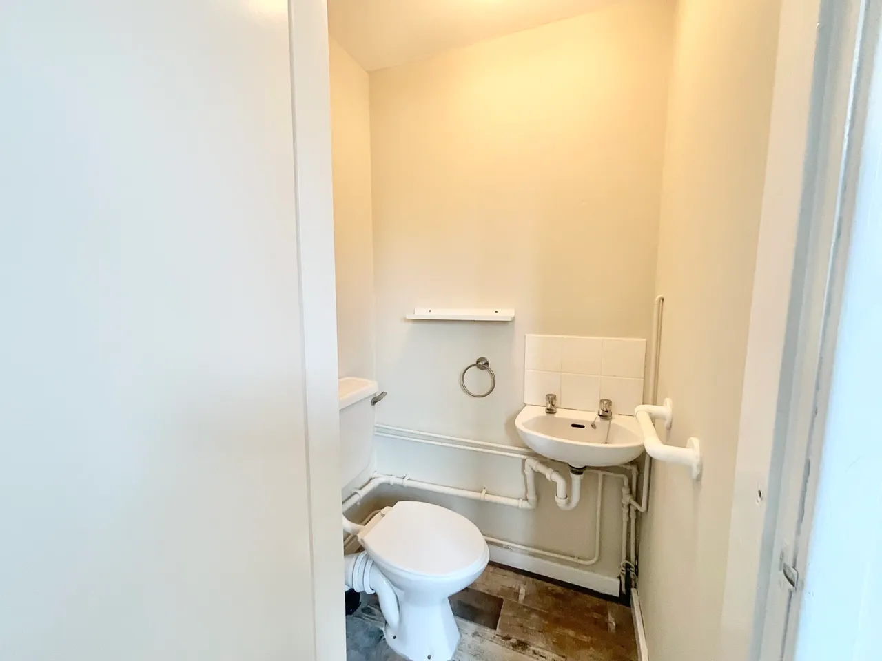 Earlsbrook Drive, Stoke-On-Trent, ST4, photo 11