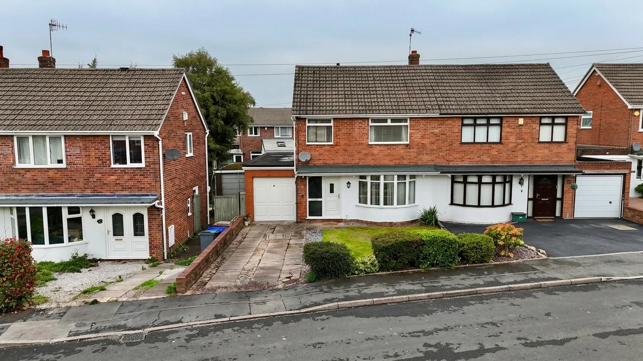 4 bed house for sale, Earlsbrook Drive, Stoke-On-Trent, ST4
