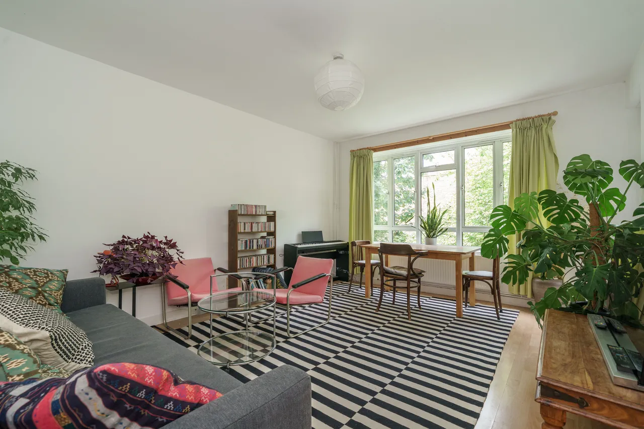 3 bed flat for sale, Kilburn Vale, London, NW6