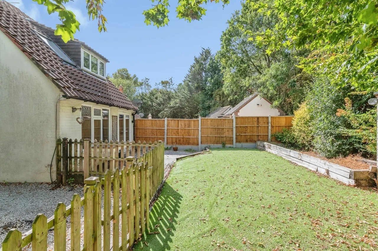 New Waverley Road, Basildon, Essex, SS15, photo 23
