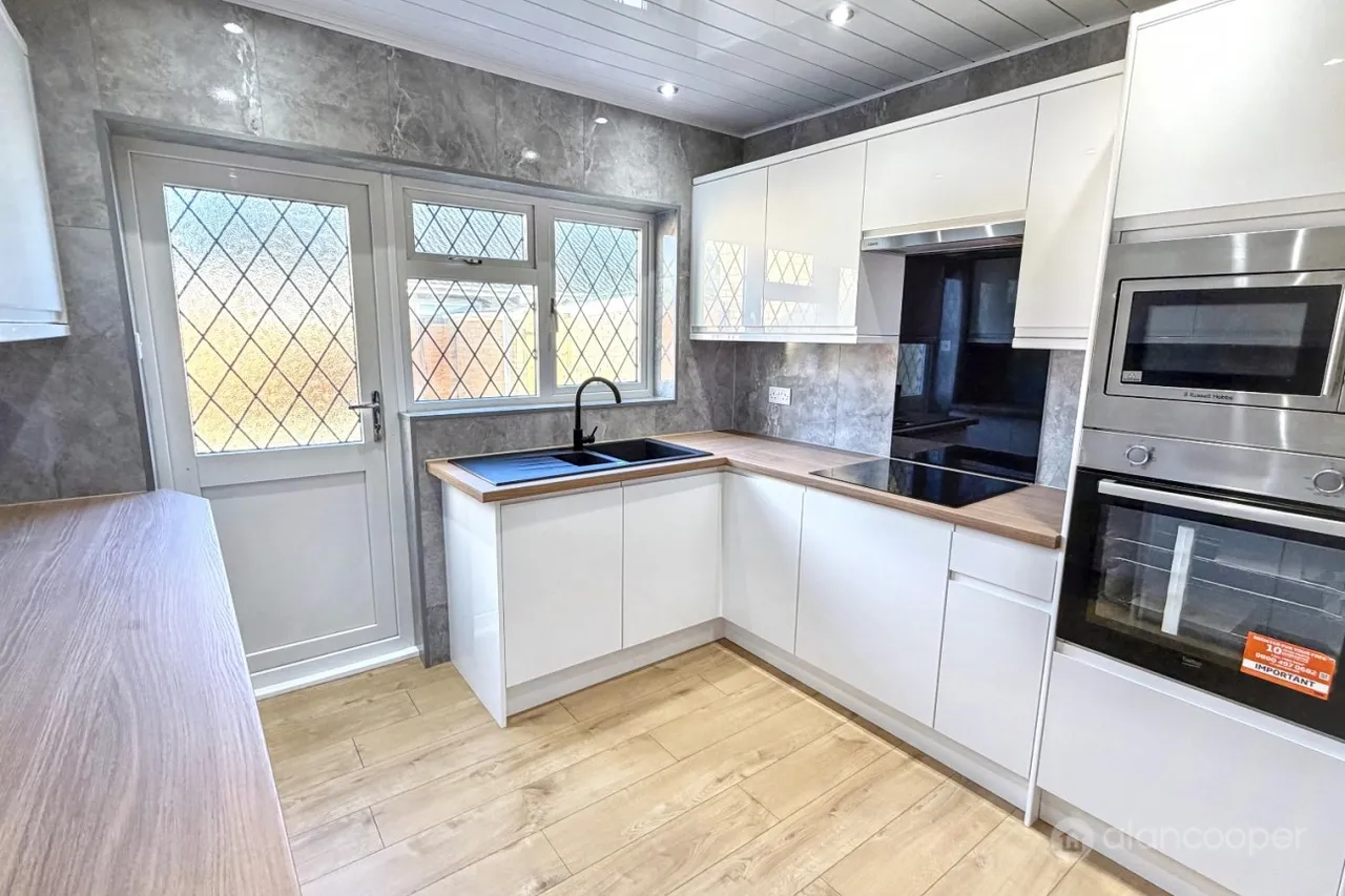 Windermere Avenue, St Nicolas Park, CV11, photo 11