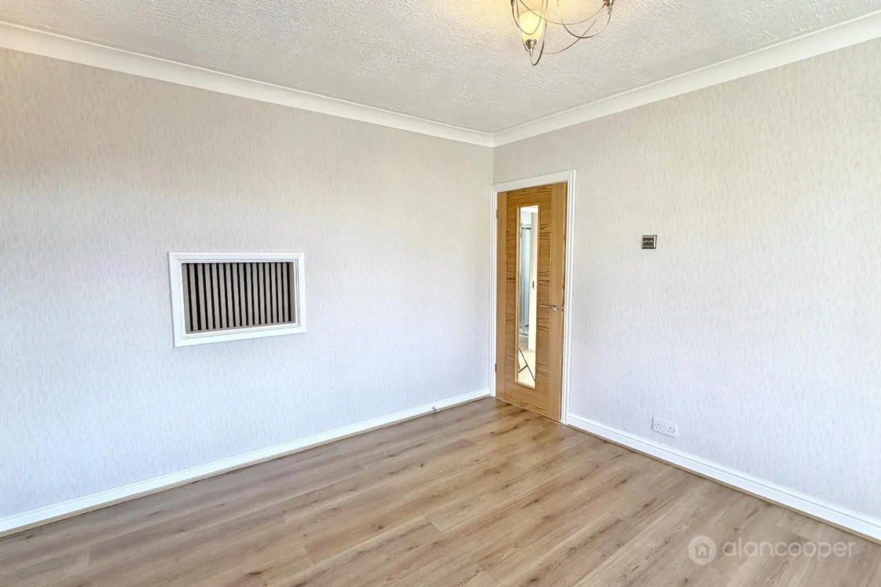 Windermere Avenue, St Nicolas Park, CV11, photo 8