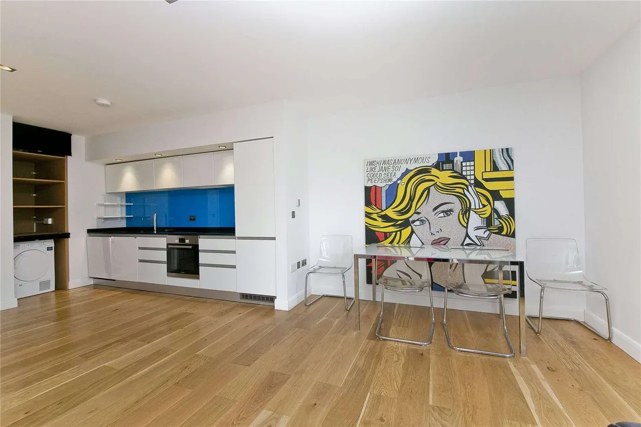 Kingsland Road, Dalston, London, E8 4DN, photo 2