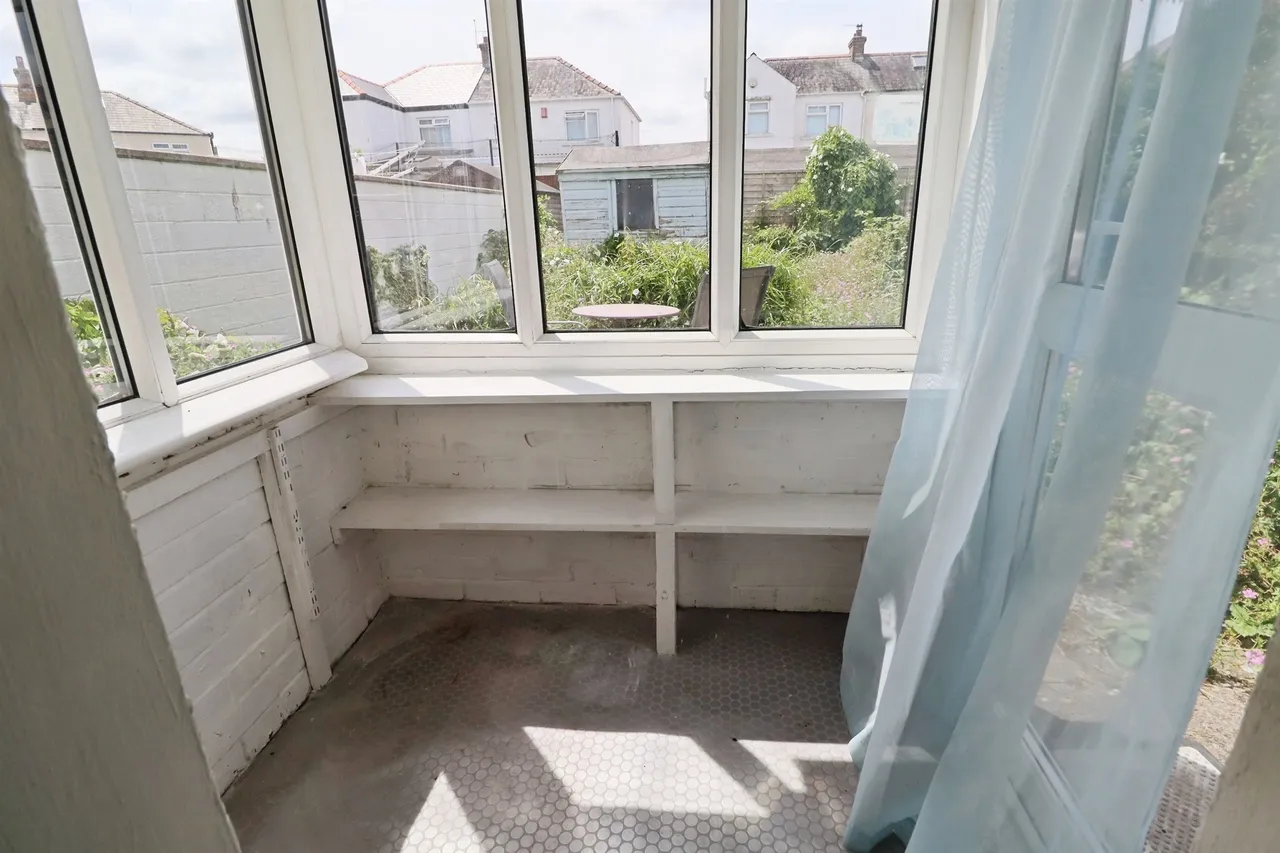 Heather Avenue, Cardiff, CF5, photo 15