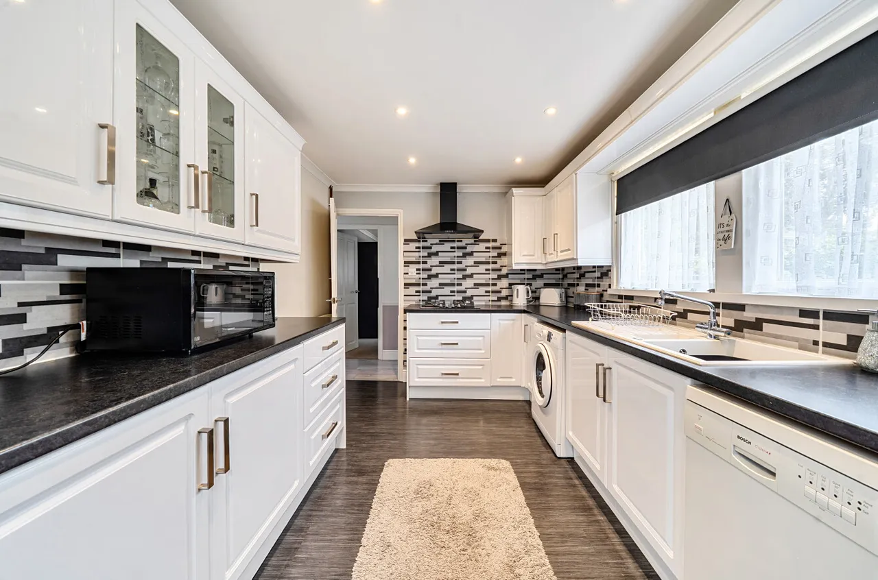 Prospect Road, Farnborough, Hampshire, GU14 8JY, photo 3