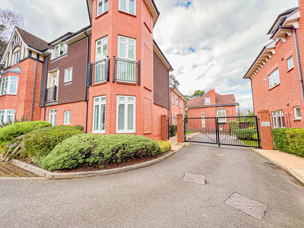Chepstow Place, Streetly, B74, photo 25