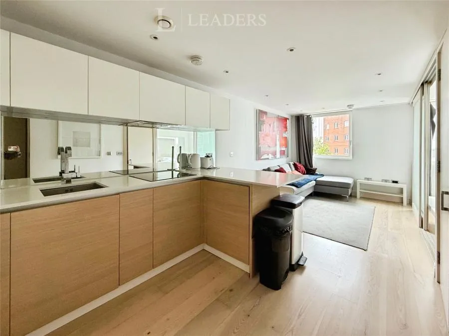1 bed flat for sale, Gunwharf Quays, Portsmouth, PO1