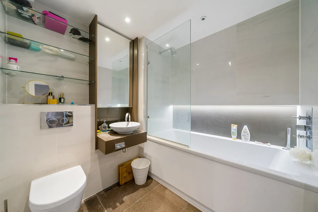 Chronicle Tower, City Road, London, EC1V, photo 4