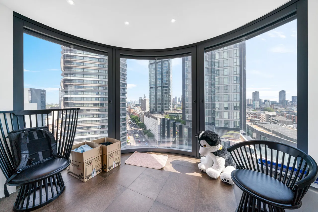 Chronicle Tower, City Road, London, EC1V, photo 3