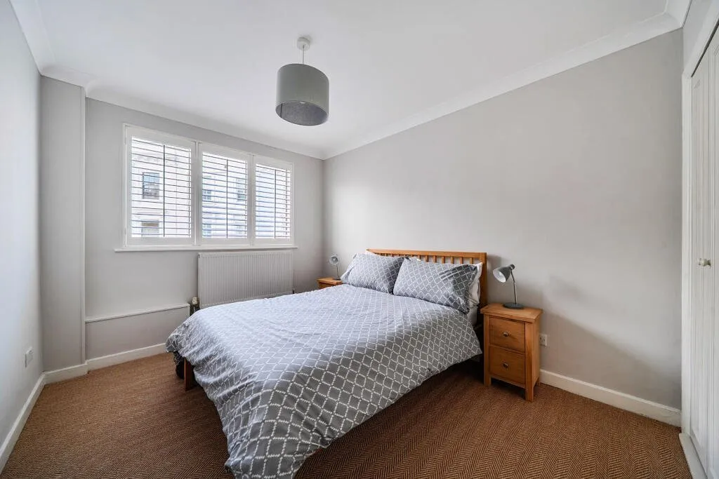Moreton Place, London, SW1V, photo 2
