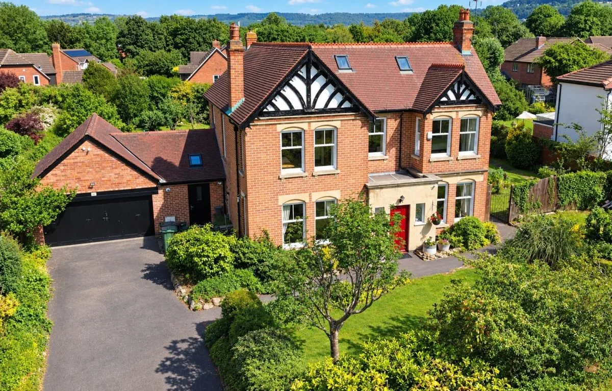 4 bed house for sale, Green Lane, Hucclecote, GL3