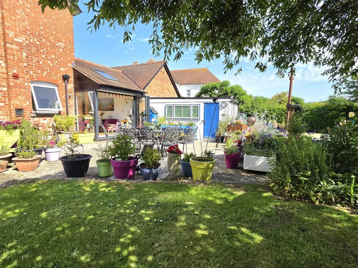 Green Lane, Hucclecote, GL3, photo 20